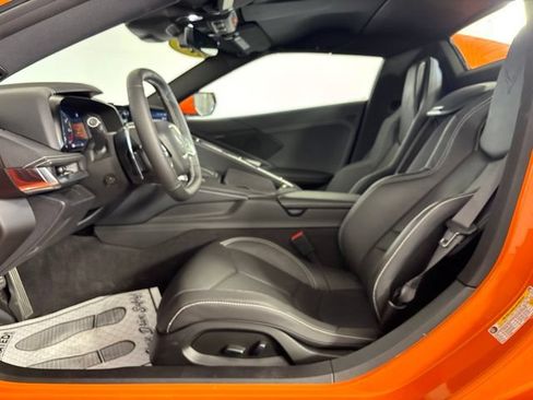 Used 2024 Chevrolet Corvette Stingray Convertible w/ Z51 Performance Package RWD image 27
