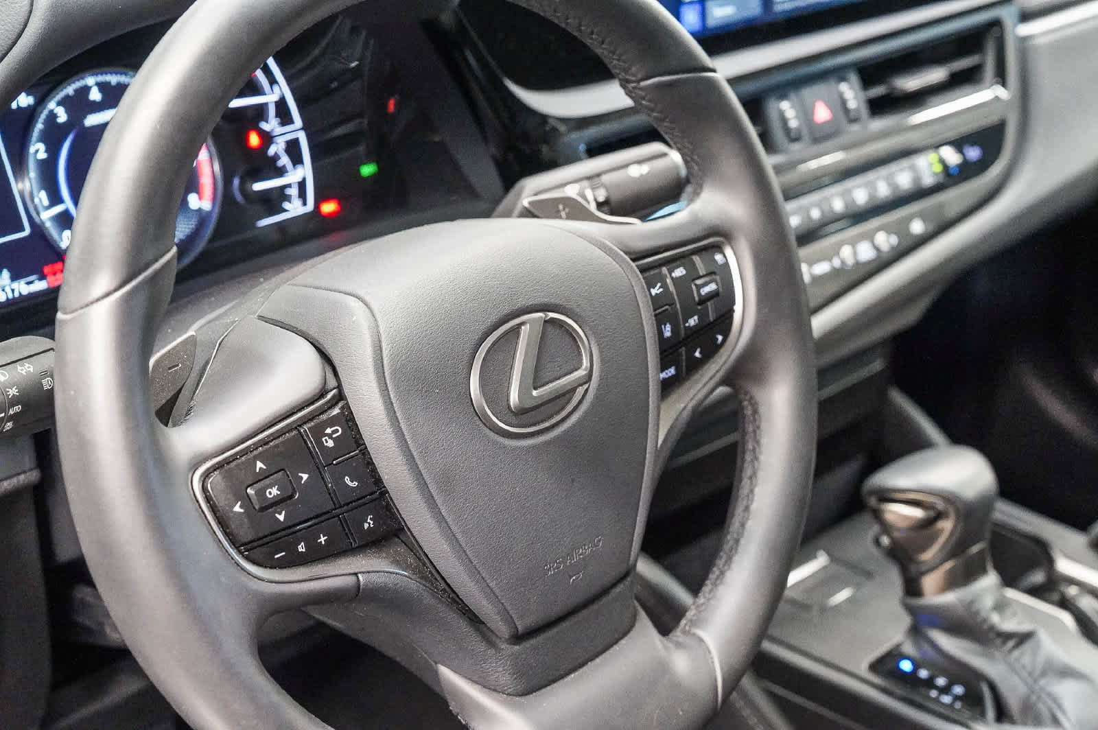 Used 2025 Lexus ES 350 w/ Accessory Package (Z2) FWD image 27