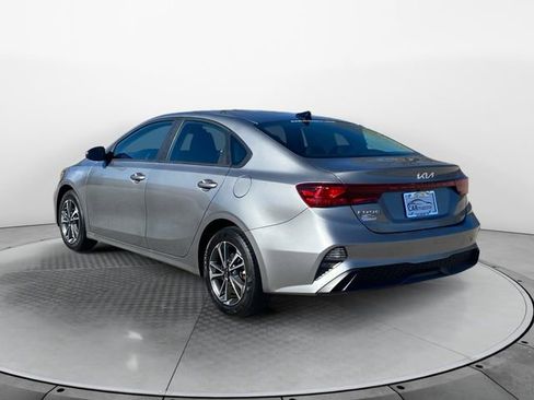 Used 2024 Kia Forte LXS image 3