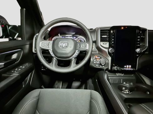 New 2026 RAM 1500 4x4 Crew Cab image 27