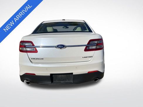 Used 2019 Ford Taurus Limited image 4