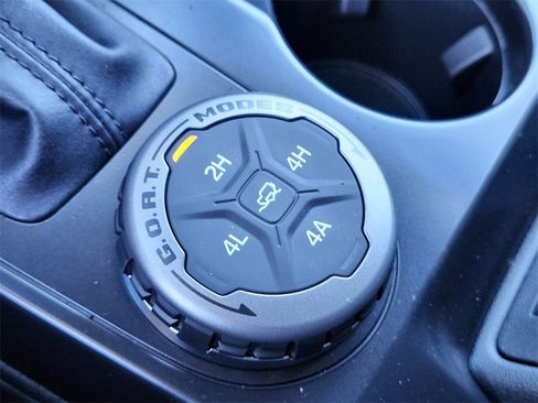 New 2025 Ford Bronco Badlands image 24