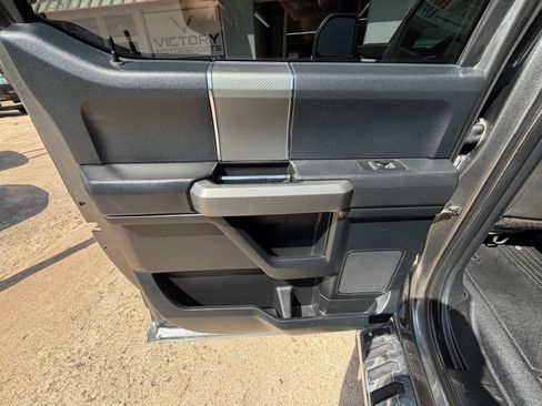 Used 2017 Ford F150 XLT w/ Equipment Group 302A Luxury AWD/4WD image 20