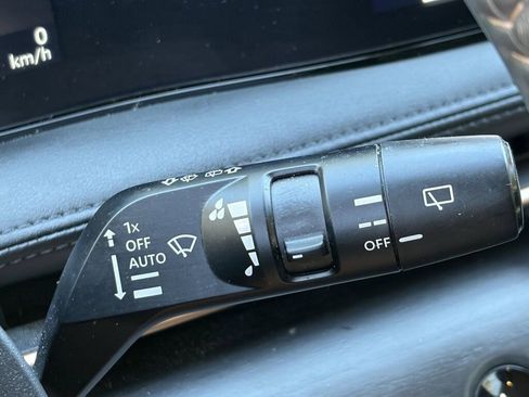 Certified 2023 Nissan Ariya FWD image 19