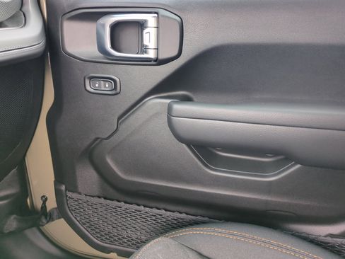 New 2026 Jeep Gladiator Mojave image 16