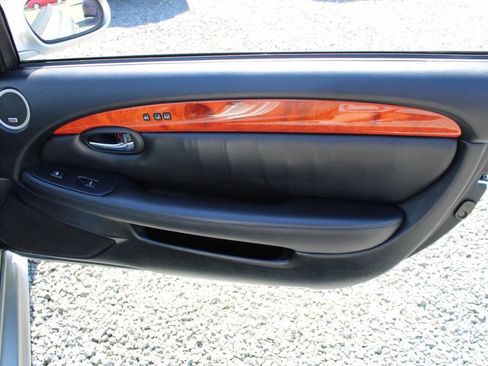 Used 2002 Lexus SC 430 Convertible image 28