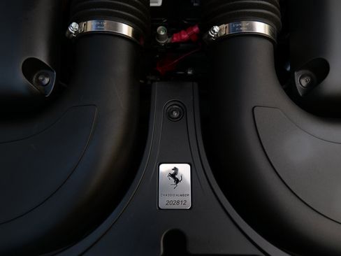 Used 2014 Ferrari California image 49