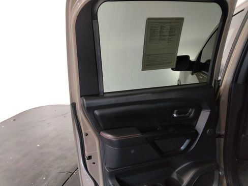 Used 2023 Nissan Titan PRO-4X w/ Pro-4x Convenience Package image 33