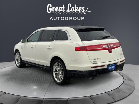 Used 2013 Lincoln MKT AWD image 3