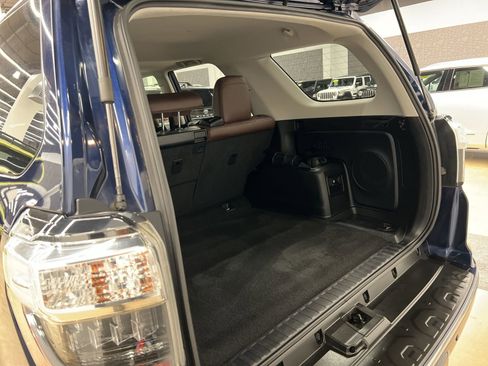 Used 2020 Toyota 4Runner Limited image 23