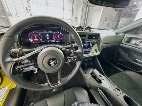 Used 2024 Nissan Z Performance w/ Floor Mat Package image 15