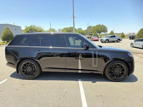 New 2026 Land Rover Range Rover Long Wheelbase SE AWD/4WD image 6
