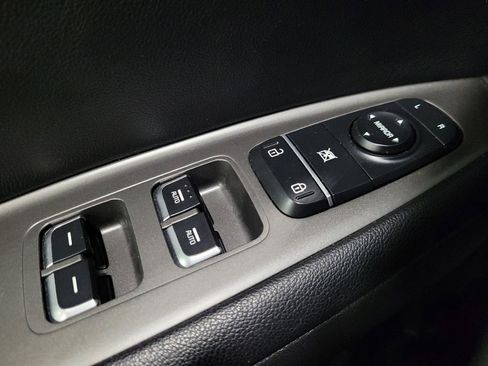 Used 2019 Kia Optima S FWD image 27