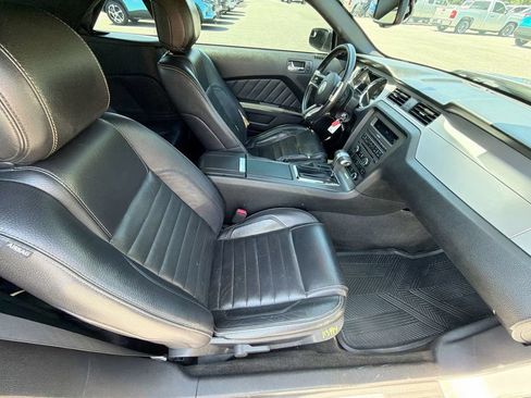 Used 2012 Ford Mustang Premium RWD image 8