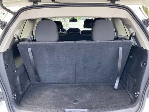 Used 2019 Dodge Journey SE FWD image 31