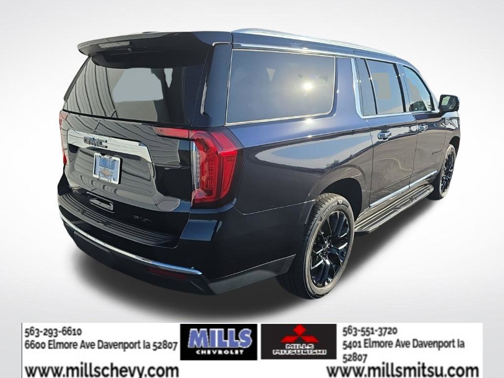 Used 2023 GMC Yukon XL SLT w/ SLT Premium Package AWD/4WD image 5