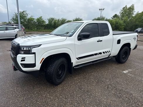 Used 2026 Nissan Frontier S RWD image 3