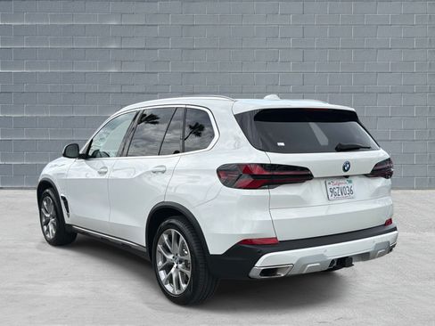 Used 2024 BMW X5 xDrive50e w/ Premium Package AWD/4WD image 3