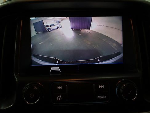 Used 2021 Chevrolet Colorado LT w/ Fleet Safety Package image 21