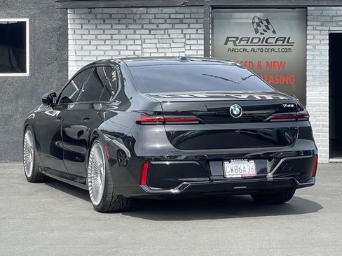 Used 2025 BMW 740i RWD image 12