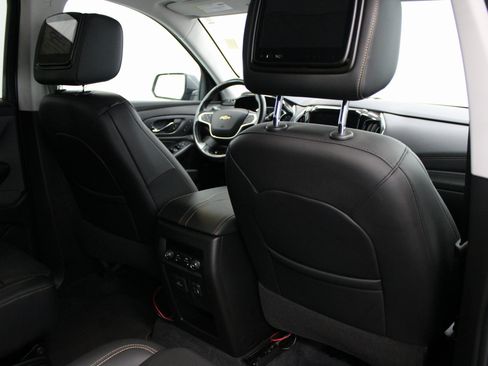 Used 2021 Chevrolet Traverse Premier w/ LPO, Cargo Package image 25