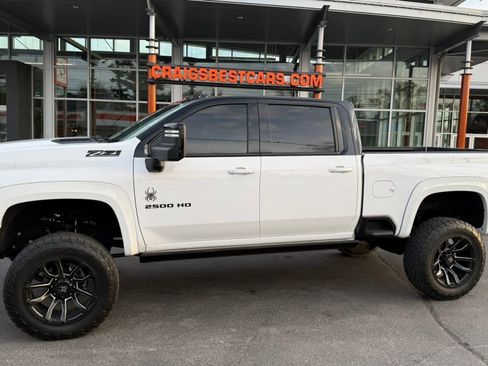 Used 2025 Chevrolet Silverado 2500 LTZ w/ Trail Boss Package AWD/4WD image 4