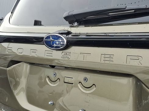 Certified 2025 Subaru Forester Limited image 32