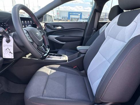 New 2026 Chevrolet Trax RS image 15