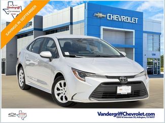 Used 2025 Toyota Corolla LE FWD video 1