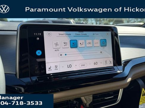 New 2026 Volkswagen Atlas Cross Sport SE image 11