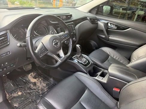 Used 2021 Nissan Rogue Sport SL w/ Premium Package AWD/4WD image 22