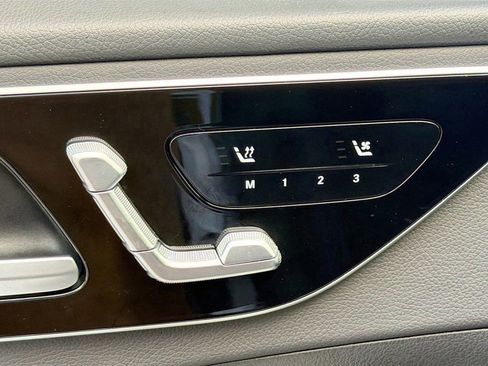 Used 2025 Mercedes-Benz C 300 Sedan image 25