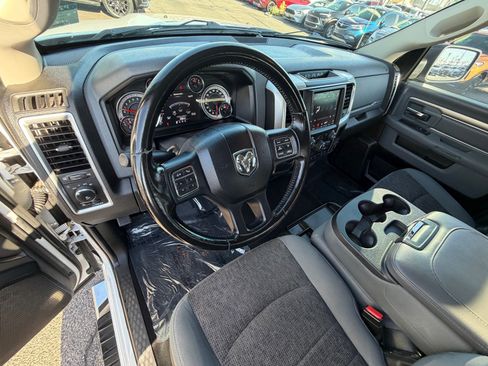 Used 2019 RAM 1500 Big Horn RWD image 15