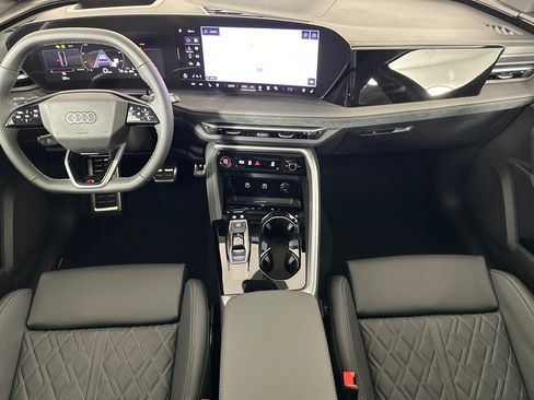 New 2025 Audi SQ5 Premium Plus image 12