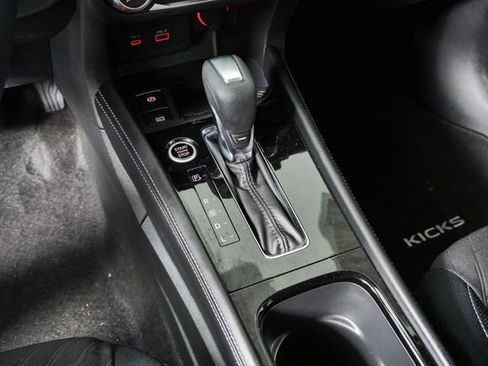 Used 2024 Nissan Kicks SV FWD image 28