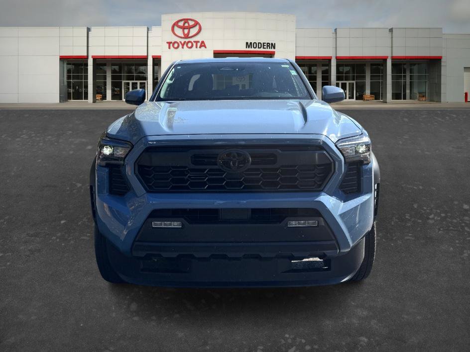 Used 2026 Toyota Tacoma TRD Off-Road AWD/4WD image 2