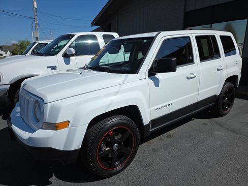 Used 2013 Jeep Patriot Sport w/ PWR Value Group AWD/4WD image 7