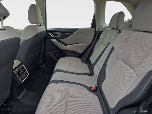 Used 2019 Subaru Forester Premium w/ All-Weather Package AWD/4WD image 16
