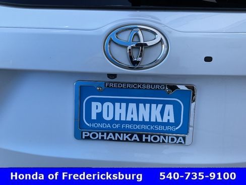 Used 2018 Toyota Highlander XLE AWD/4WD image 14