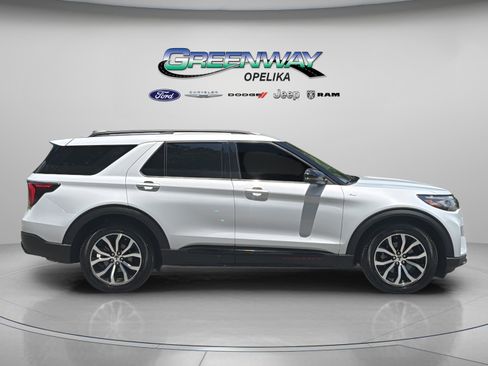 Used 2026 Ford Explorer ST-Line RWD image 11