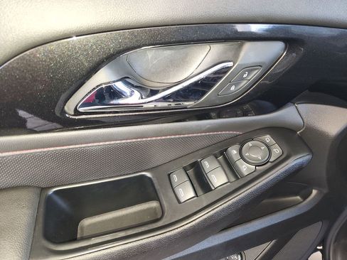 Used 2023 Chevrolet Traverse RS w/ LPO, Floor Liner Package FWD image 31