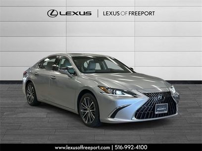 Used 2025 Lexus ES 300h w/ Premium Package