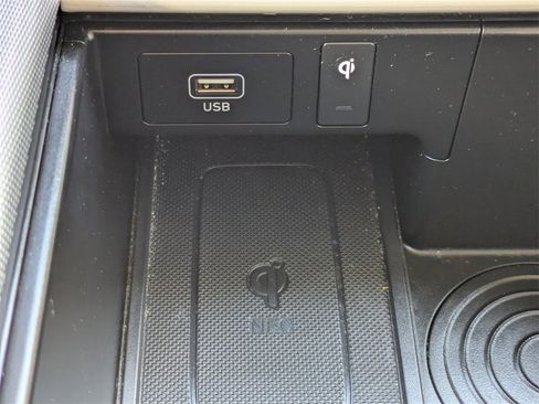 Used 2023 Hyundai Palisade Calligraphy image 34