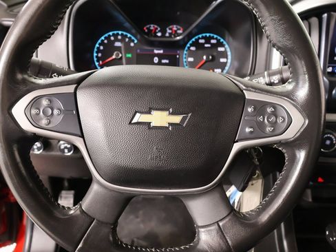 Used 2019 Chevrolet Colorado LT w/ LT Convenience Package image 3