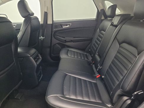 Used 2023 Ford Edge SEL image 18