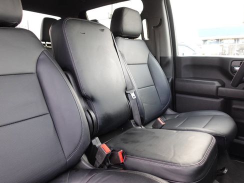 Used 2022 Chevrolet Silverado 2500 Custom w/ Custom Value Package image 28