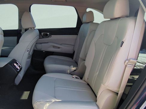 New 2026 Kia EV9 Wind image 14