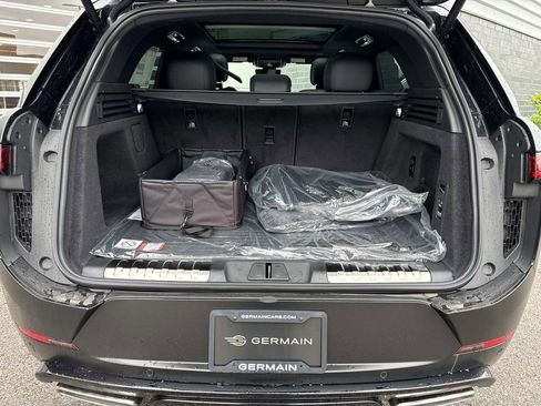New 2026 Land Rover Range Rover Sport Dynamic SE AWD/4WD image 6