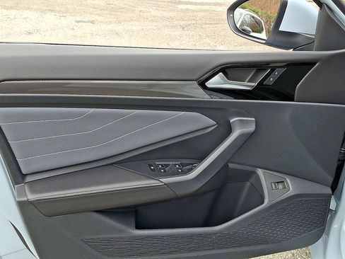 Certified 2025 Volkswagen Jetta SEL image 13