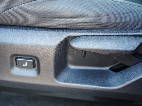 Used 2024 Toyota Tacoma TRD Off-Road image 21